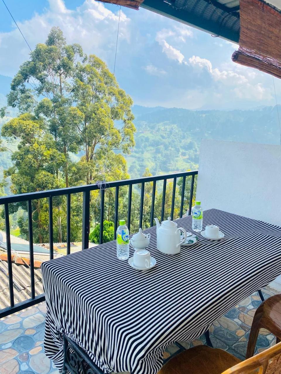 Pleasant Peak Bed & Breakfast Ella Ngoại thất bức ảnh
